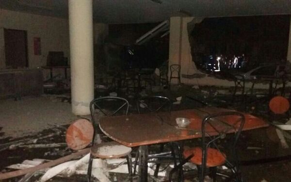 Interior de la oficina de policía afectada por un coche bomba en Ecuador - Sputnik Mundo