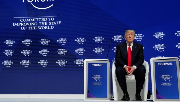 El presidente de Estados Unidos, Donald Trump, asiste a la reunión anual del Foro Económico Mundial en Davos - Sputnik Mundo