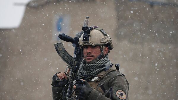 Soldado de las fuerzas de seguridad de Afganistán - Sputnik Mundo