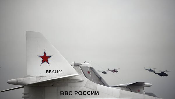 La cola del bombardero ruso Tu-160 - Sputnik Mundo