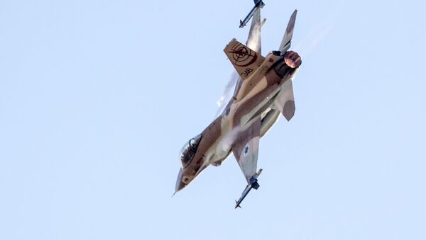 Un avión israelí F-16 (archivo) - Sputnik Mundo