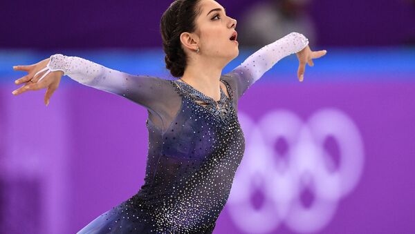 La patinadora rusa Evguenia Medvédeva - Sputnik Mundo