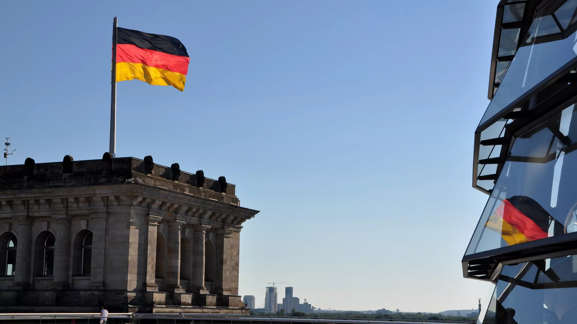 Bandera de Alemania en Berlín - Sputnik Mundo, 1920, 30.03.2024