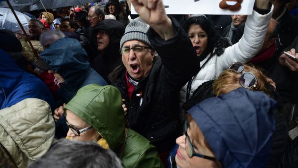 Manifestación de jubilados y pensionistas en Madrid, España - Sputnik Mundo