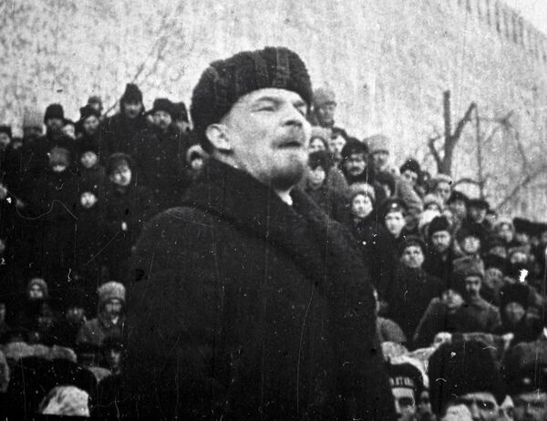 Vladímir Lenin, principal dirigente de la Revolución de Octubre de 1917 y líder de la URSS Vladímir Lenin, principal dirigente de la Revolución de Octubre de 1917 y líder de la URSS - Sputnik Mundo