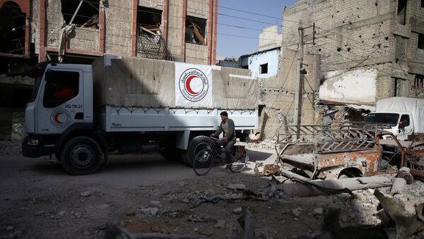 Convoy humanitario en Guta oriental, Damasco, Siria - Sputnik Mundo