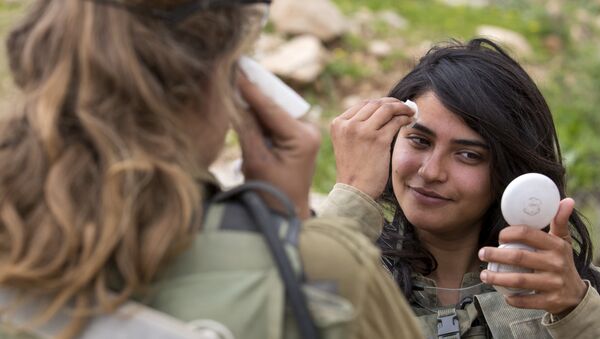 Soldados israelíes del batallón de sexos mixtos de Leones del Jordán - Sputnik Mundo