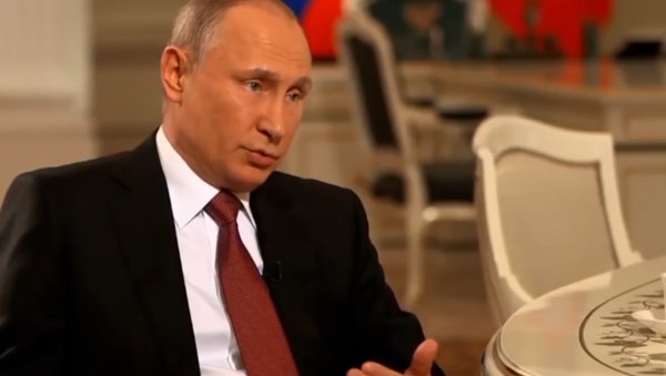 Putin revela la causa del hundimiento del submarino ruso Kursk - Sputnik Mundo