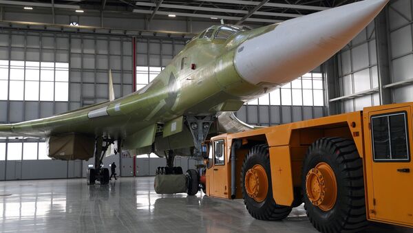 El bombardero ruso Tu-160M2 - Sputnik Mundo