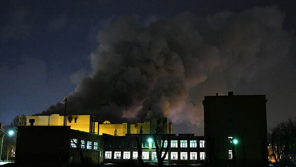 El incendio en un centro comercial de la ciudad rusa de Kémerovo - Sputnik Mundo