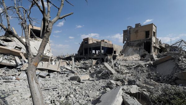 El destruido Centro de los Estudios Cientificos sirio en Damasco - Sputnik Mundo