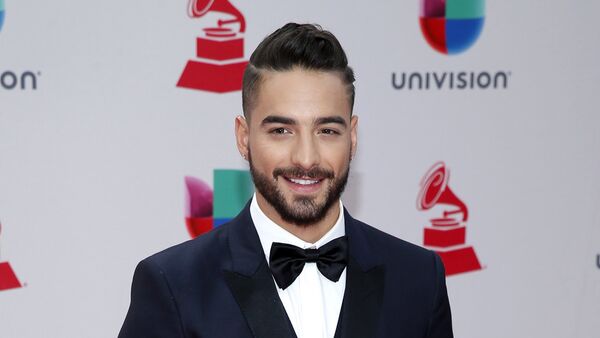 Maluma durante la 18 premiación de los Grammy Latinos en Las Vegas - Sputnik Mundo