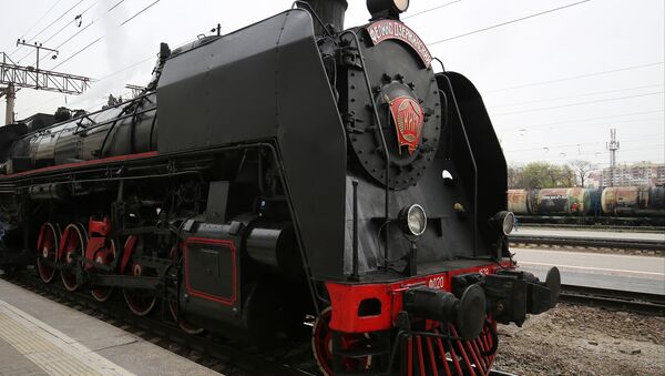 El tren a vapor vintage Pobeda - Sputnik Mundo