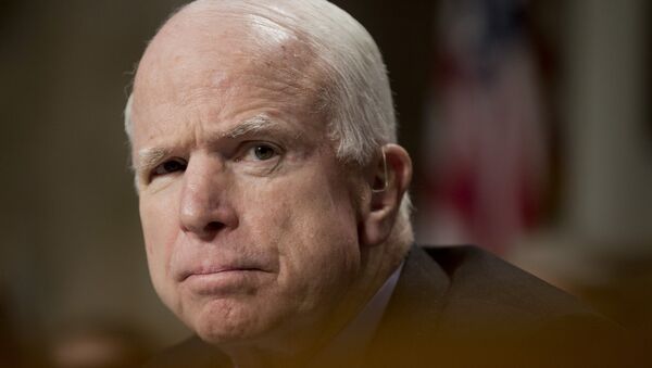 John McCain, político estadounidense (archivo) - Sputnik Mundo