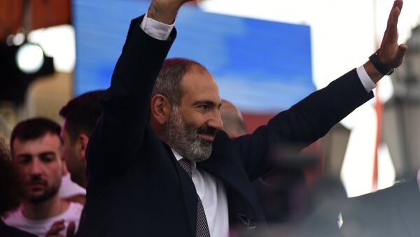 Nikol Pashinián, el nuevo primer ministro de Armenia - Sputnik Mundo