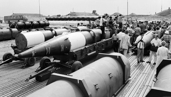 Aplicación del Tratado entre la URSS y Estados Unidos sobre la eliminación de los misiles de alcance intermedio y corto, archivo - Sputnik Mundo