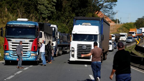 Protestas de los camioneros en Brasil - Sputnik Mundo