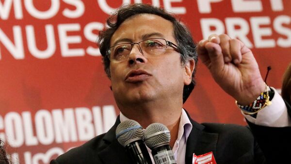 Gustavo Petro, candidato presidencial colombiano - Sputnik Mundo