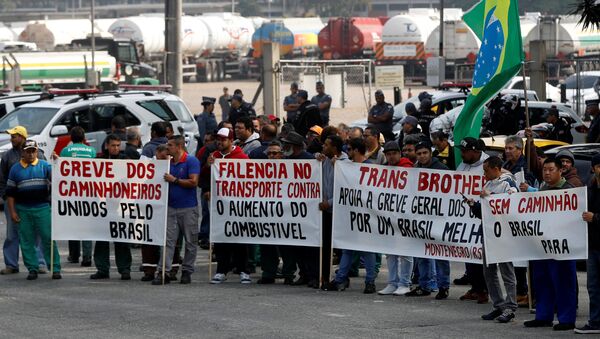 Huelga de camioneros en Brasil - Sputnik Mundo