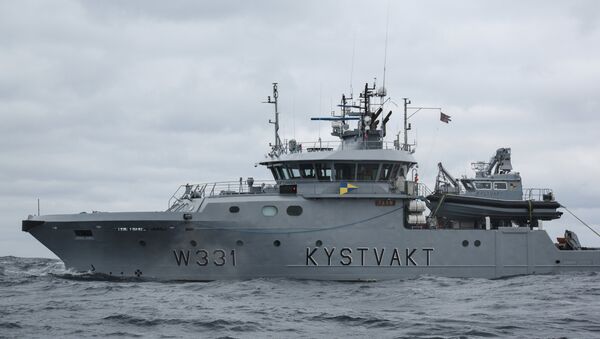 Un buque noruego durante los ejercicios Barents 2018 - Sputnik Mundo