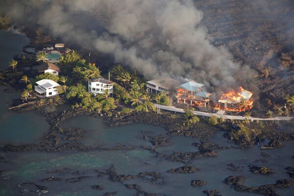 Las consecuencias de la erupción del volcán Kilauea en Hawái Las consecuencias de la erupción del volcán Kilauea en Hawái - Sputnik Mundo