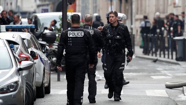 La policía de Francia en el lugar de toma de rehenes - Sputnik Mundo