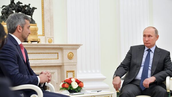 El presidente electo de Paraguay, Mario Abdo Benítez, y el presidente de Rusia, Vladímir Putin - Sputnik Mundo