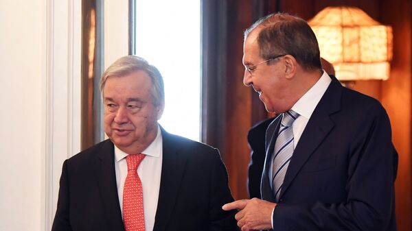 El ministro de Exteriores de Rusia, Serguéi Lavrov, y el secretario general de la ONU, Antonio Guterres - Sputnik Mundo