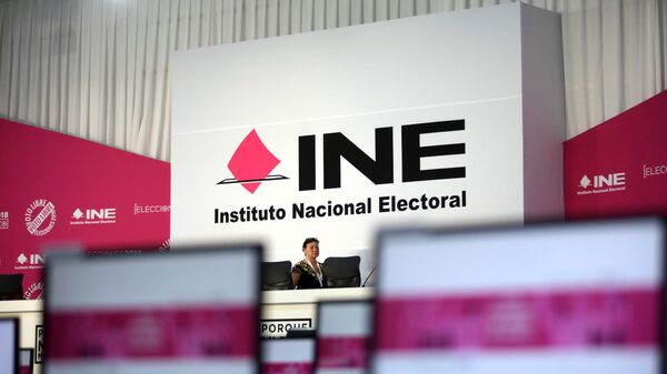 El interior de la sede del INE momentos antes del inicio de las elecciones de México el 1 de julio - Sputnik Mundo