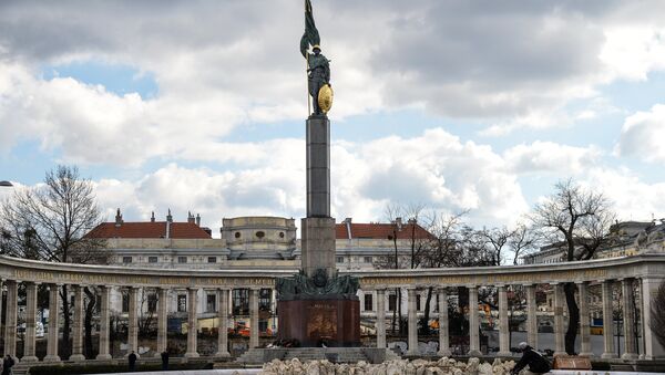 Un monumento soviético en Viena - Sputnik Mundo