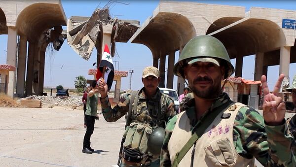 Soldados del Ejércrito sirio en Deraa - Sputnik Mundo