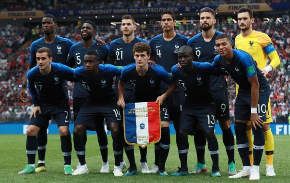 Francia y Croacia se enfrentan en la final del Mundial de Rusia - Sputnik Mundo