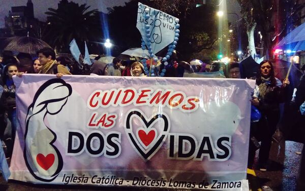 Una manifestación en contra del aborto en Argentina - Sputnik Mundo