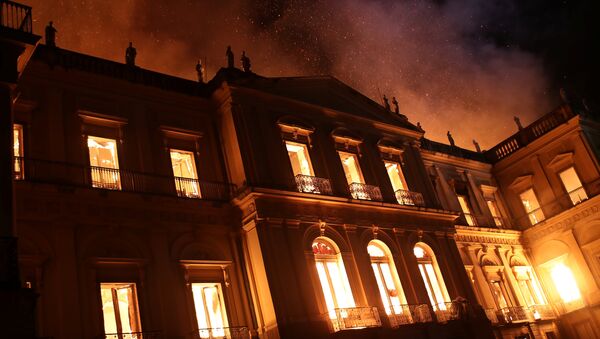 Incendio en el Museo Nacional de Río de Janeiro - Sputnik Mundo