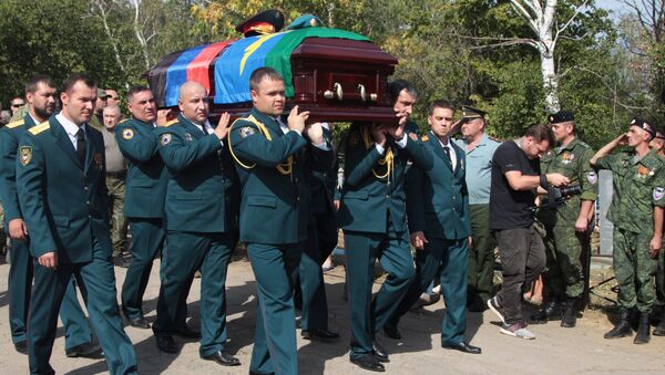 El funeral del líder de la república de Donetsk, Alexandr Zajárchenko - Sputnik Mundo