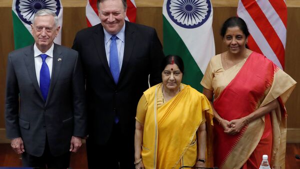 El secretario de Estado de EEUU Mike Pompeo, el secretario de Defensa de EEUU James Mattis, la ministra de asuntos exteriores de India Sushma Swaraj y la ministra india de Defensa Nirmala Sitharaman - Sputnik Mundo