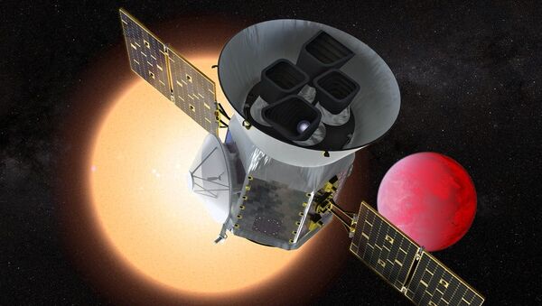 Un concepto del TESS orbitando un planeta y su estrella - Sputnik Mundo