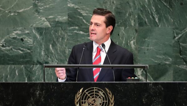 Enrique Peña Nieto, presidente saliente de México - Sputnik Mundo