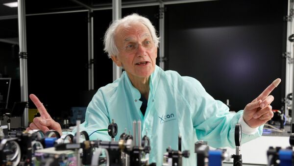 Gerard Mourou, ganador del Premio Nobel de Física - Sputnik Mundo