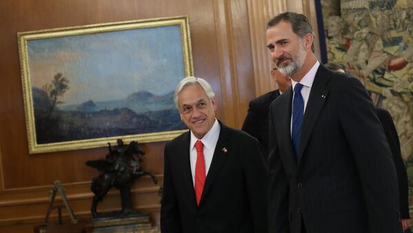 El presidente de Chile, Sebastián Piñera con el rey Felipe VI de España - Sputnik Mundo