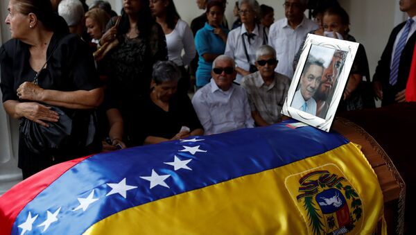 El funeral del opositor venezolano Fernando Albán - Sputnik Mundo