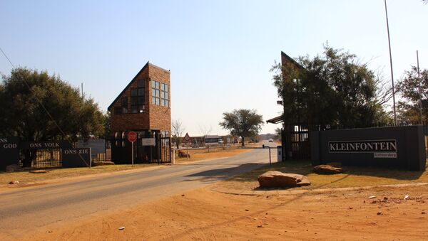 Entrada al pueblo Kleinfontein, Sudáfrica - Sputnik Mundo