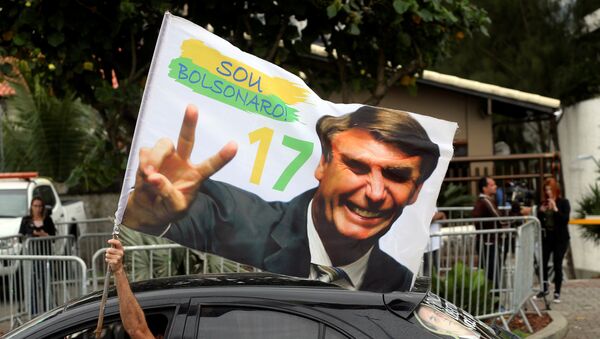 Un seguidor de Jair Bolsonaro - Sputnik Mundo
