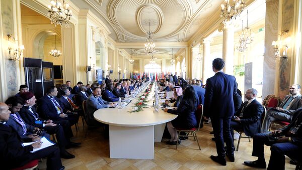 Participantes de la conferencia sobre la situación en Libia que se celebra en Palermo - Sputnik Mundo