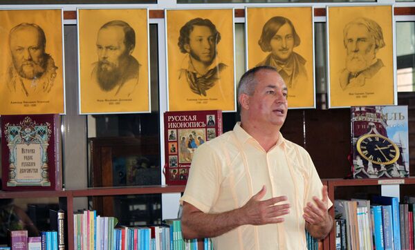 Vladímir Yaroshevski, Primer Secretario de la Embajada de la Federación de Rusia en Cuba, y Representante de Rossotrudnichestvo. Vladímir Yaroshevski, Primer Secretario de la Embajada de la Federación de Rusia en Cuba, y Representante de Rossotrudnichestvo. - Sputnik Mundo