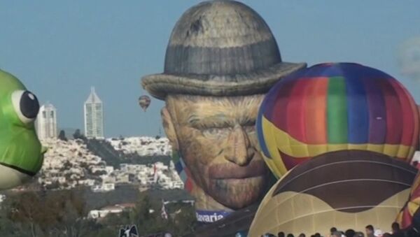 Van Gogh surca el cielo mexicano en el asombroso Festival del Globo - Sputnik Mundo