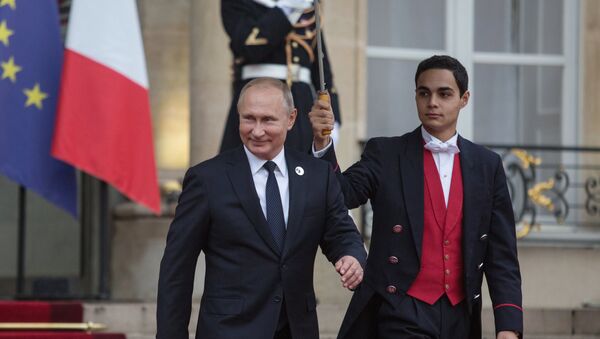Vladímir Putin, presidente de Rusia, visita París en conmemoración del centenario del fin de la primera Guerra Mundial, 11 de noviembre de 2018 - Sputnik Mundo