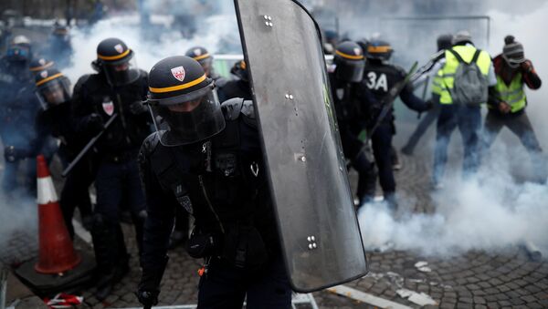 Protestas en París - Sputnik Mundo