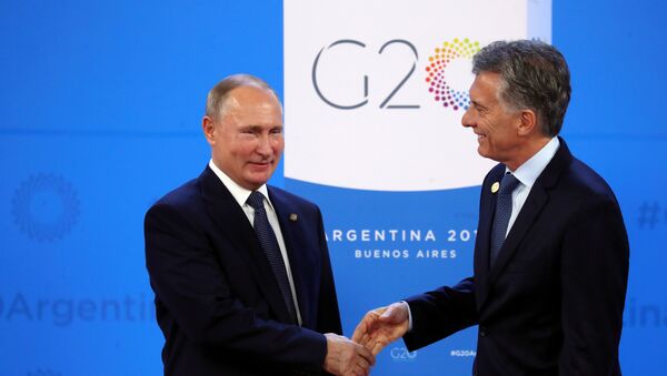 El presidente ruso, Vladímir Putin y el presidente argentino, Mauricio Macri - Sputnik Mundo