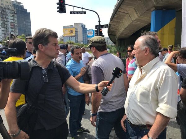 Excombatientes de Malvinas en las calles de Buenos Aires contra el G20 Excombatientes de Malvinas en las calles de Buenos Aires contra el G20 - Sputnik Mundo